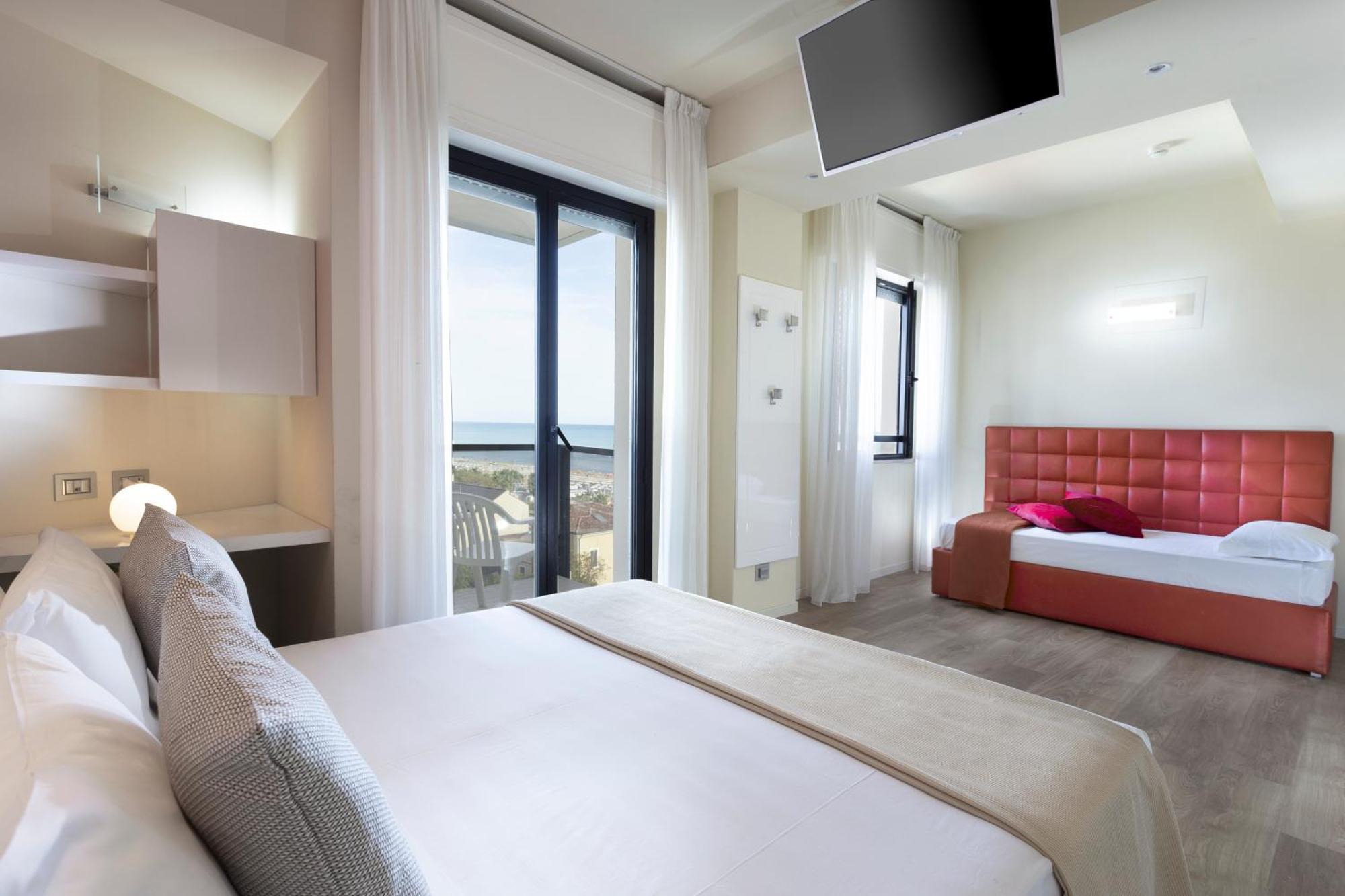 Hotel 2000 Riccione Exterior photo