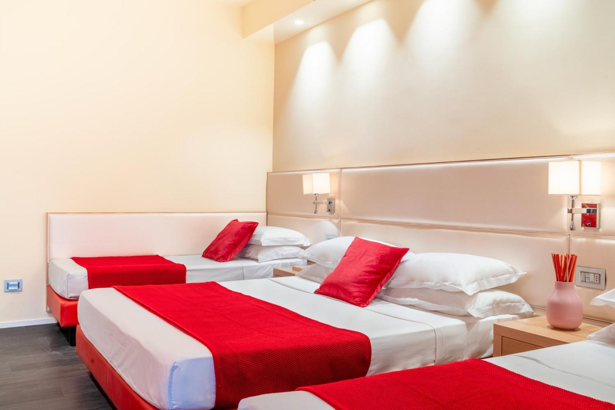 Hotel 2000 Riccione Exterior photo