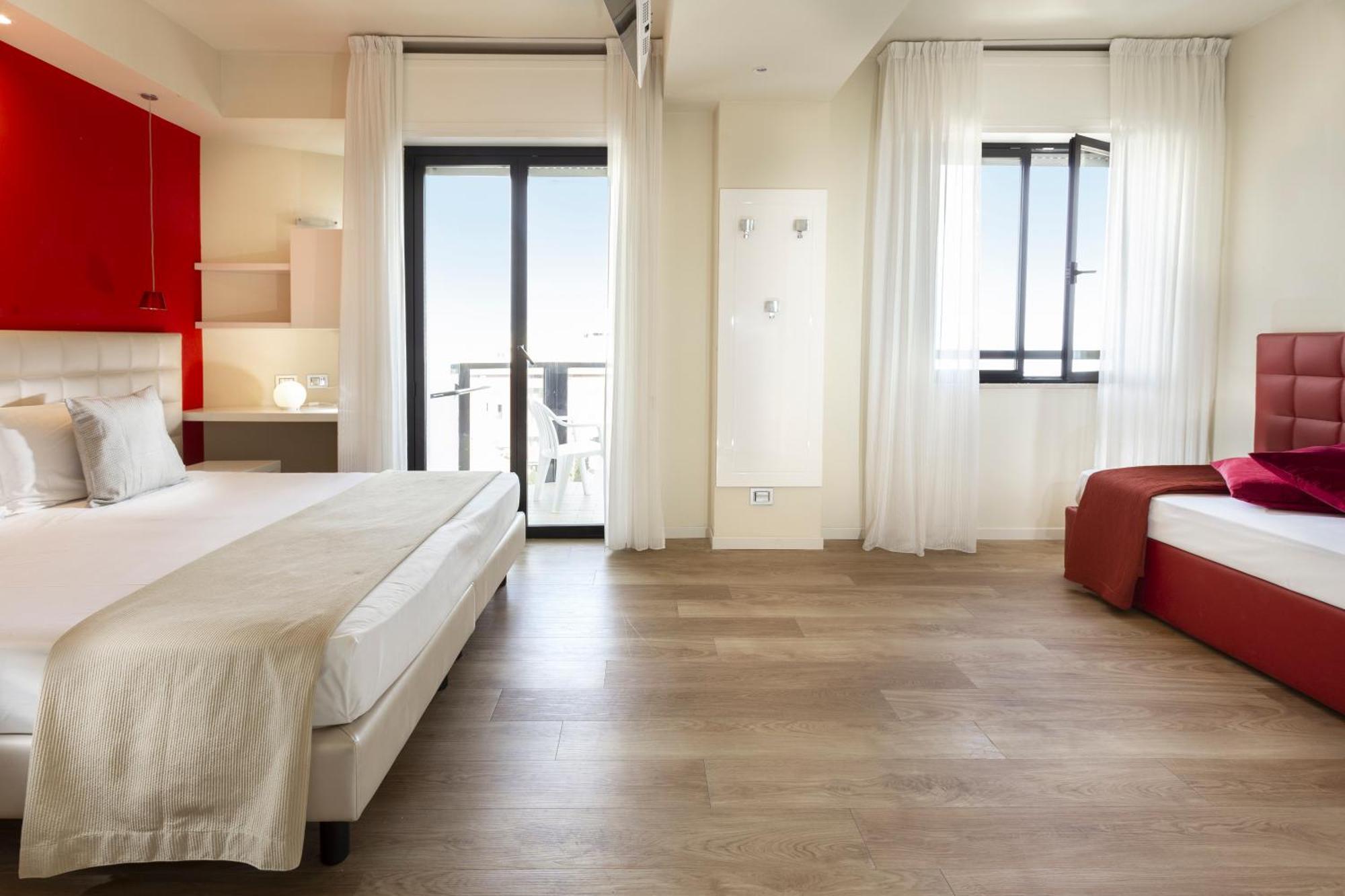 Hotel 2000 Riccione Exterior photo