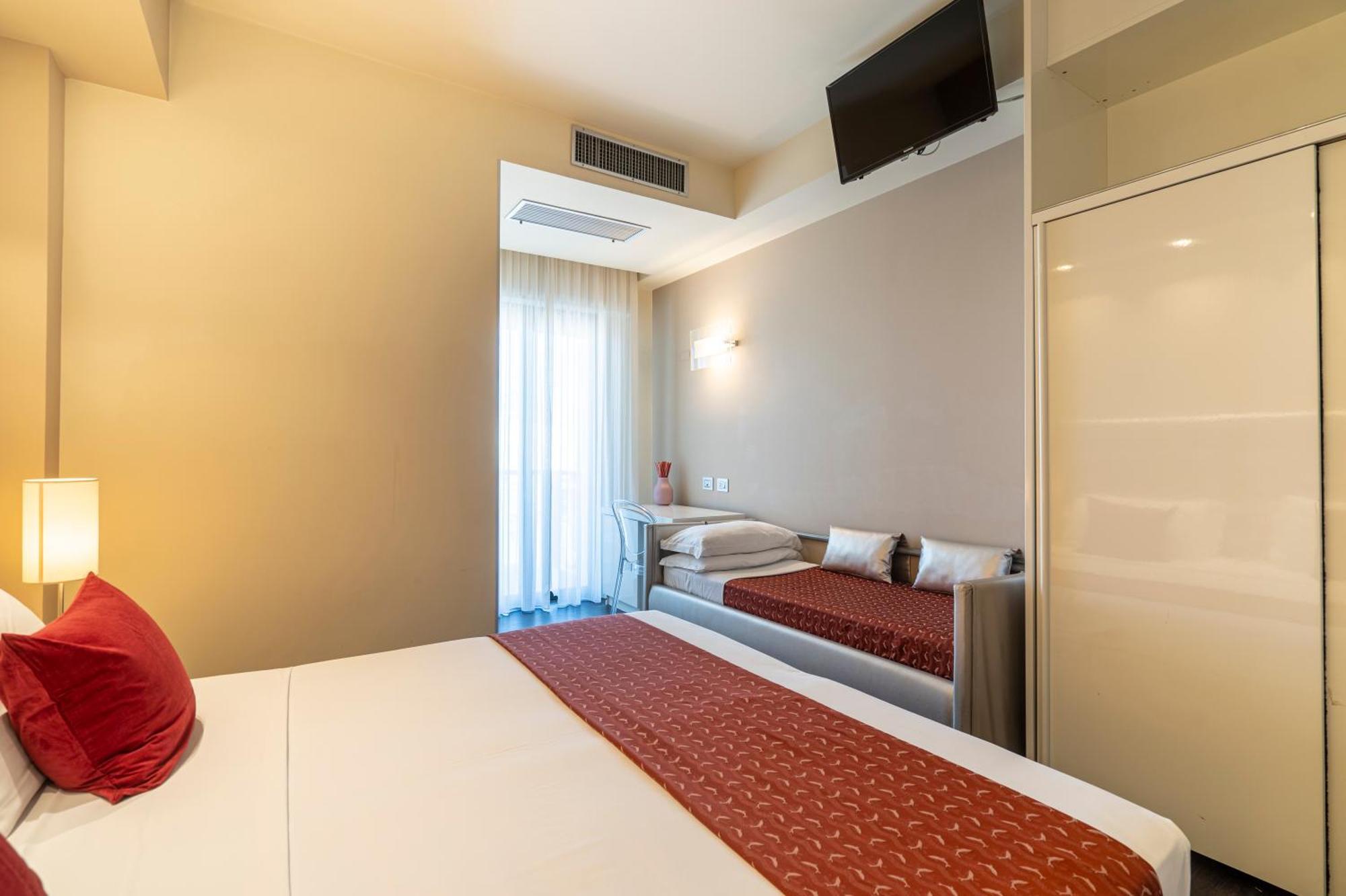 Hotel 2000 Riccione Exterior photo