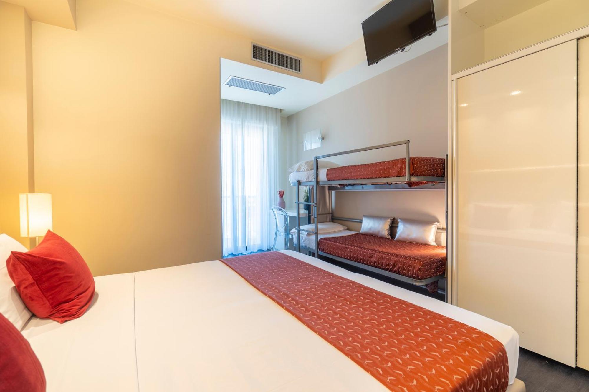 Hotel 2000 Riccione Exterior photo