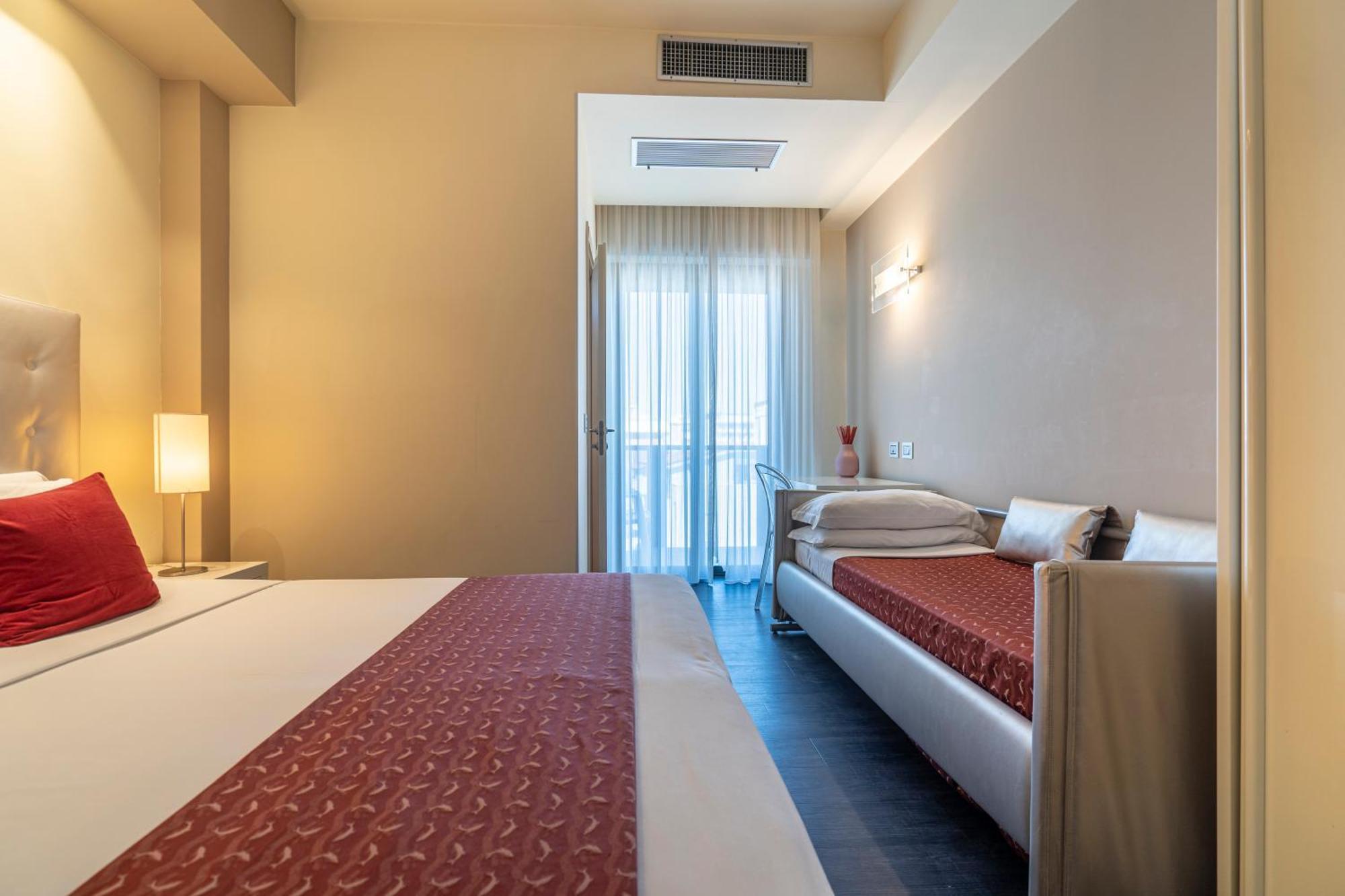 Hotel 2000 Riccione Exterior photo