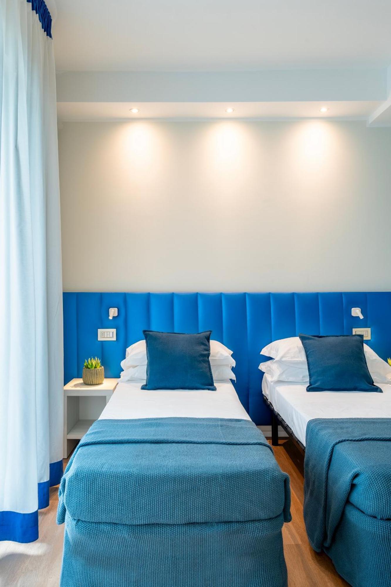 Hotel 2000 Riccione Exterior photo